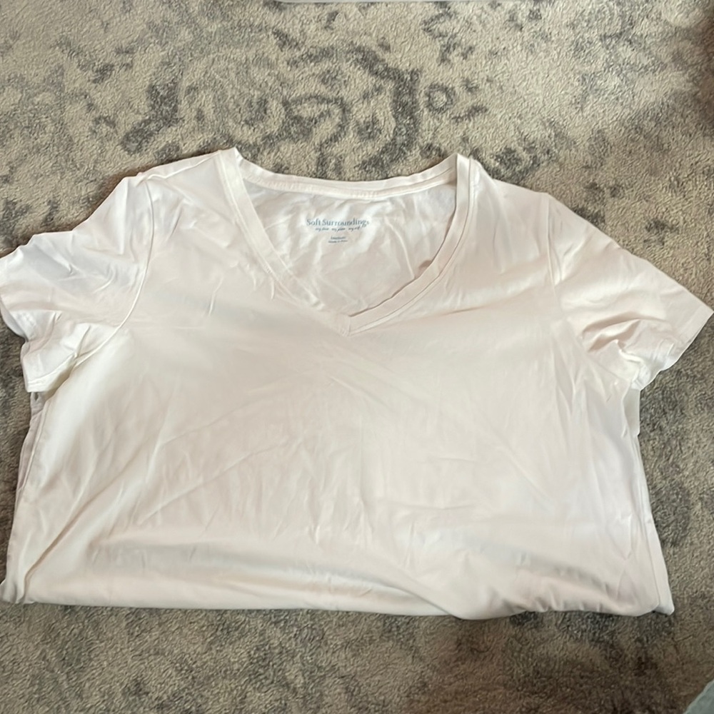 Soft Surroundings white v-neck short sleeve tunic Pima cotton t-shirt